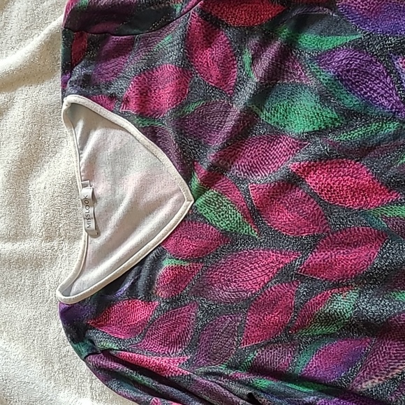 Long sleeve multicolored jewel toned women's top. MissLook, size large. - Picture 7 of 8